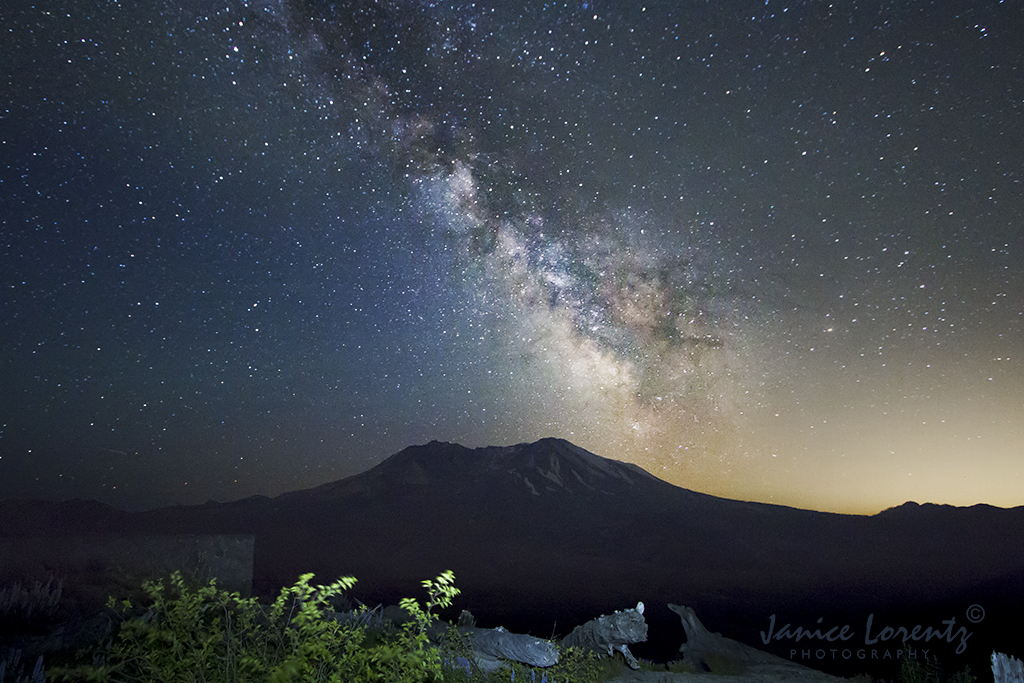 Mount Saint Helens and the Milky Way.