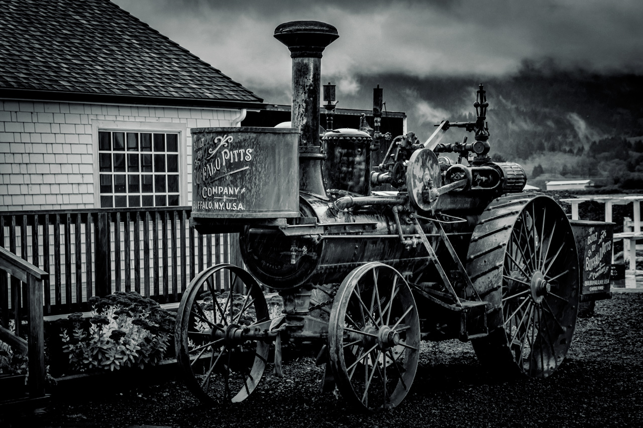 Steam tractor Built in 1900