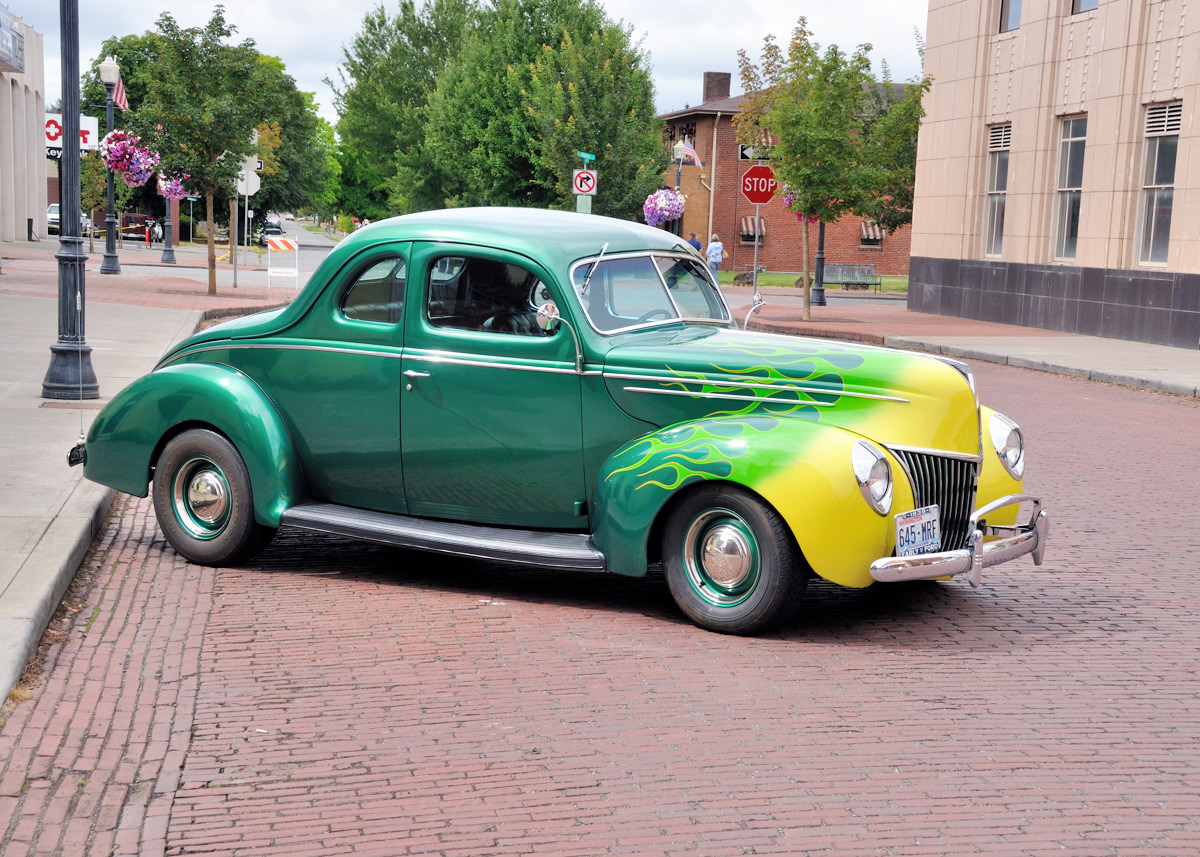 1939 V8 Ford
