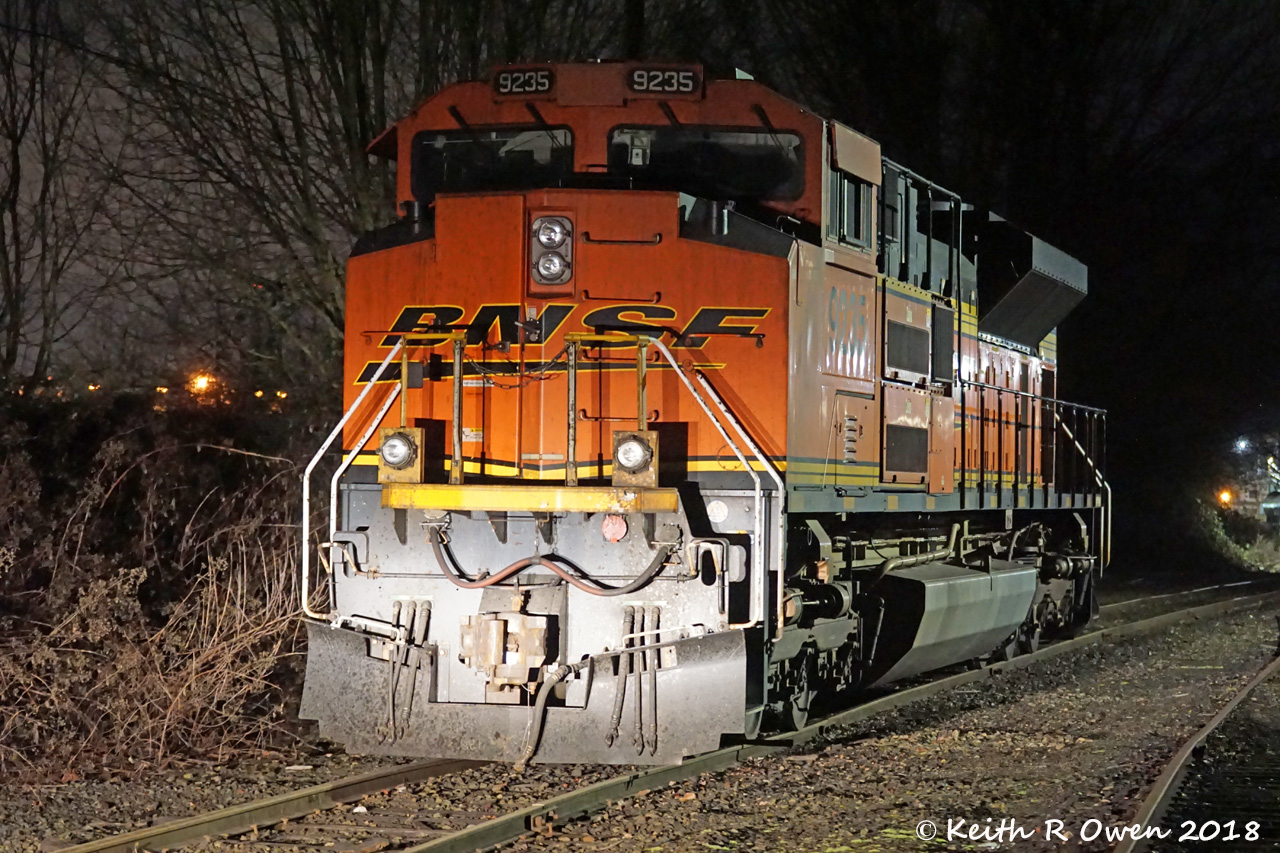 BNSF 9235