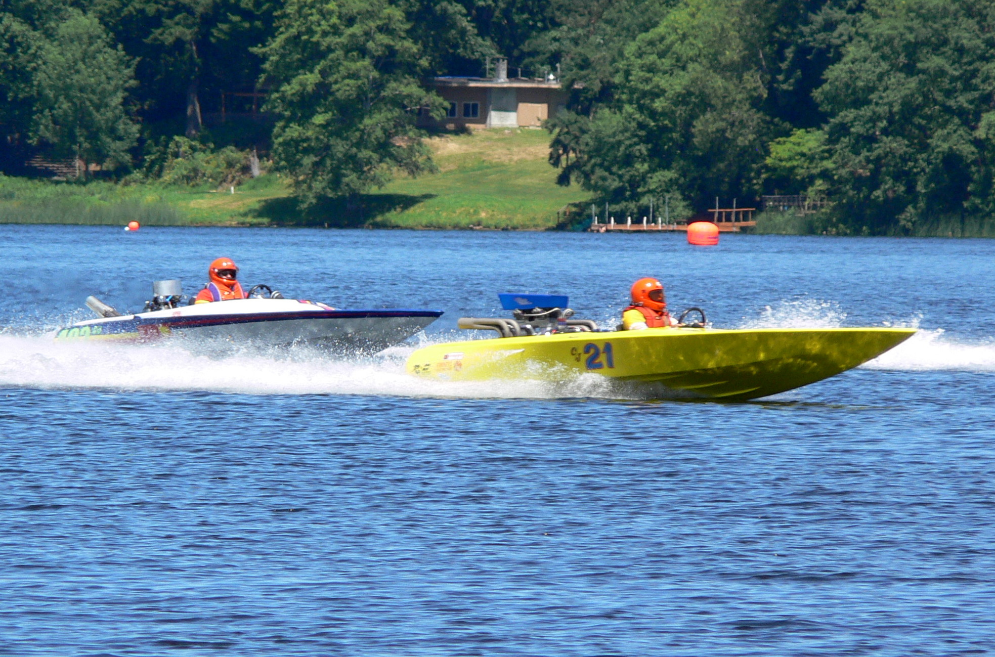 Boat races at Black Lake