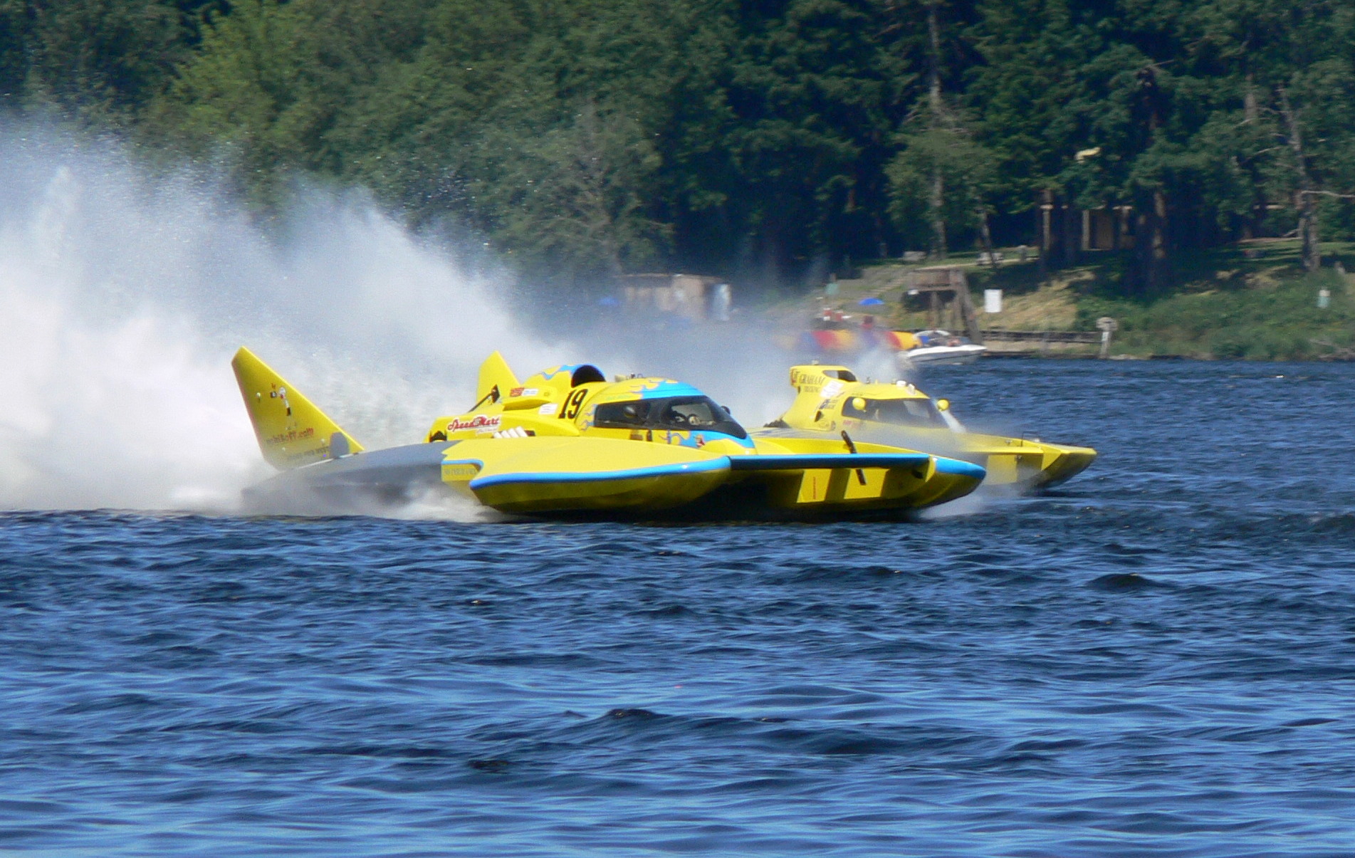 Boat races at Black Lake