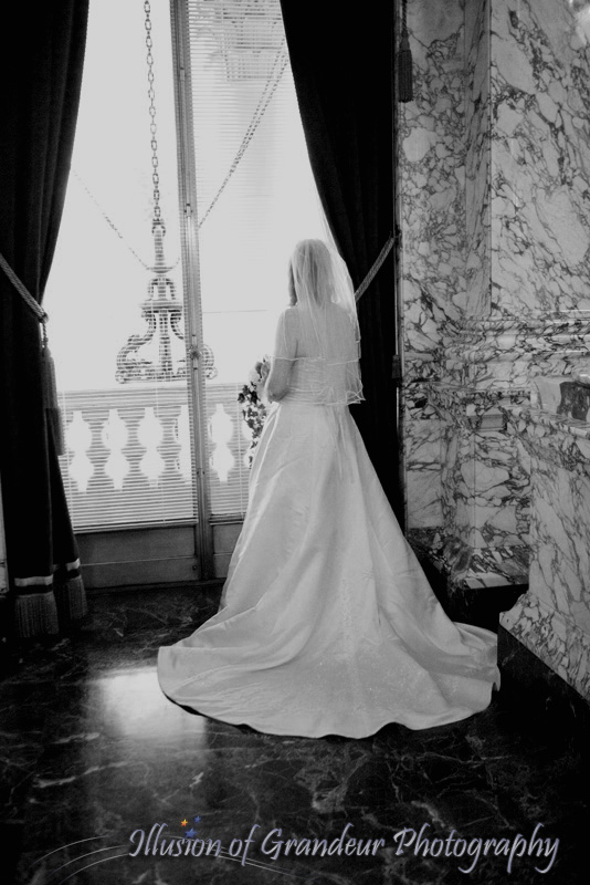 Bridal Portrait at the Capitol Building