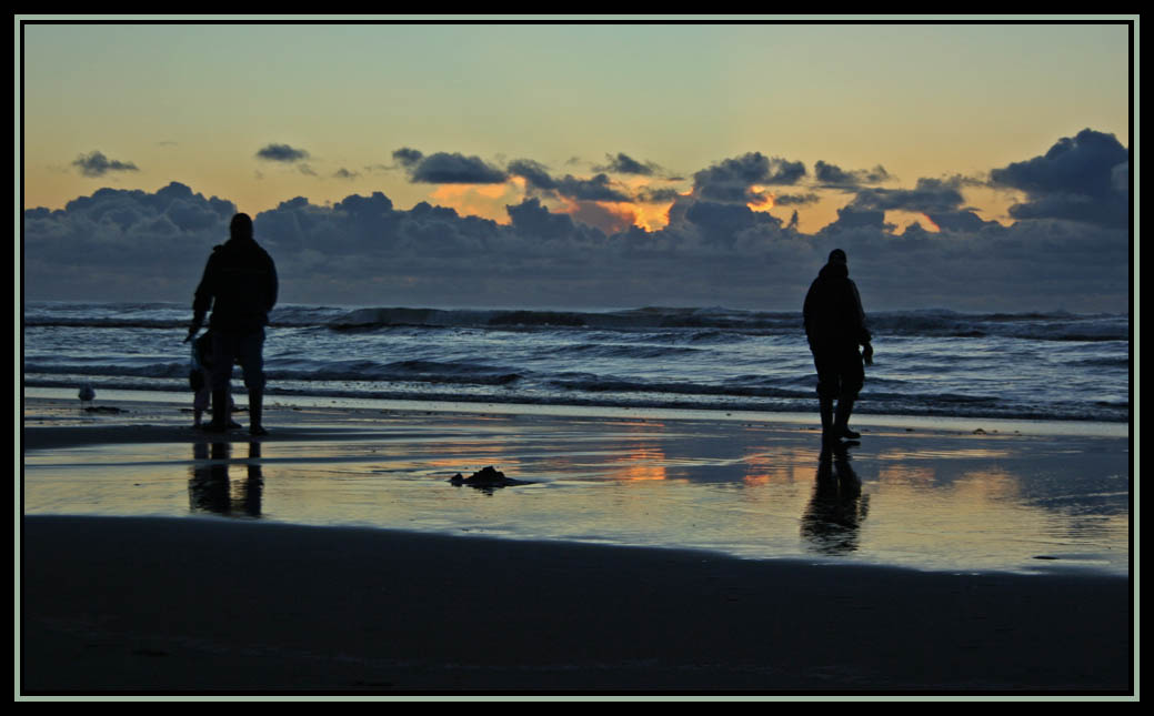 Clamming - Long Beach, WA  Nov 20, 2010