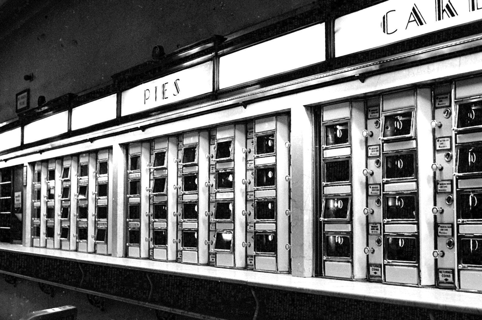 Horn & Hardart Automat
