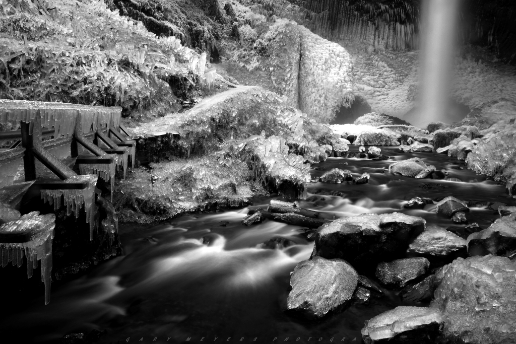 Ice at Latourell Falls