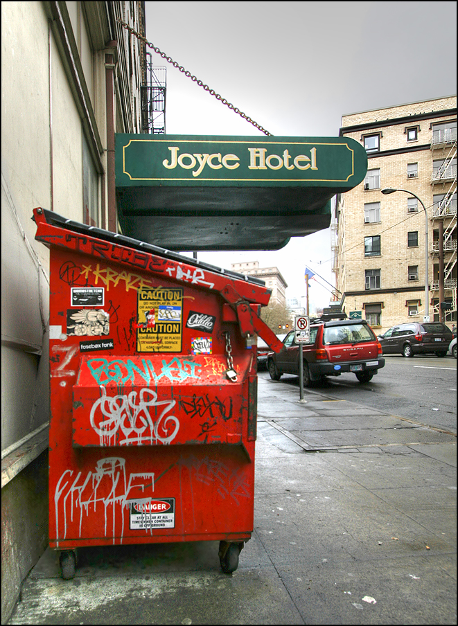 Joyce Hotel & Urban signatures
