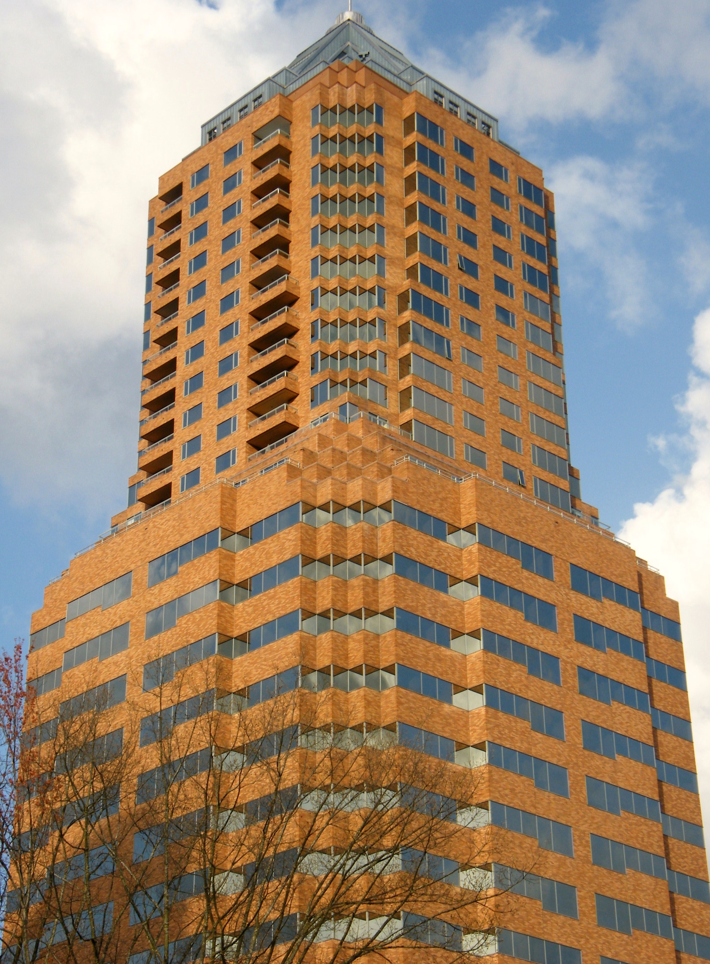 Koin News Building