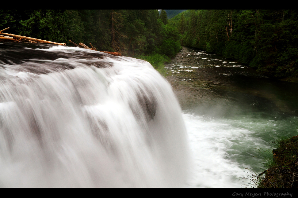 LOWER LEWIS RIVER FALLS FROM THE TOP