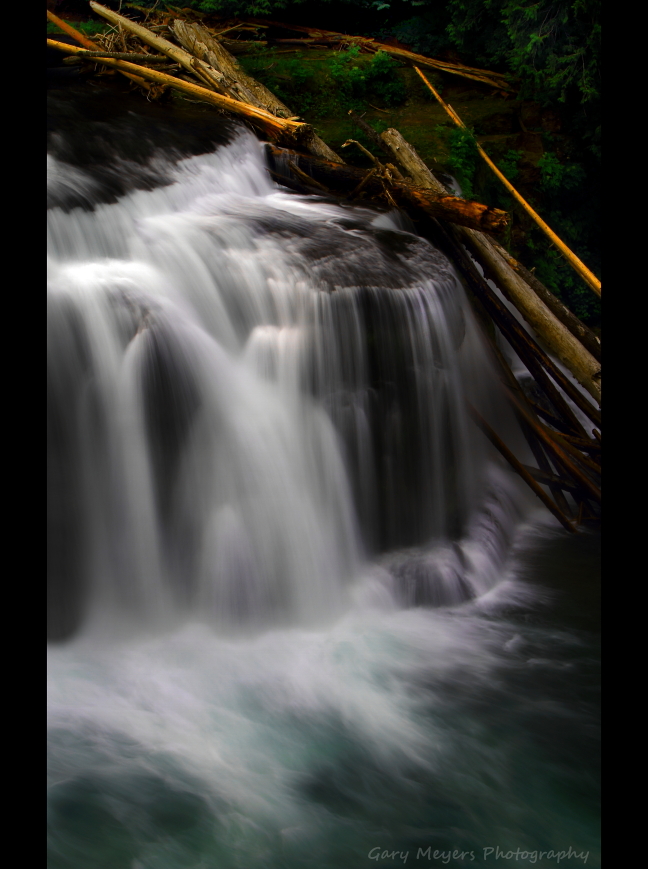 LOWER LEWIS RIVER FALLS
