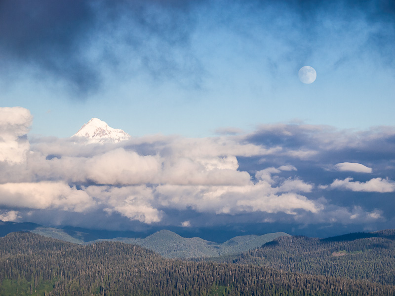 Moonrise over Mt Hood