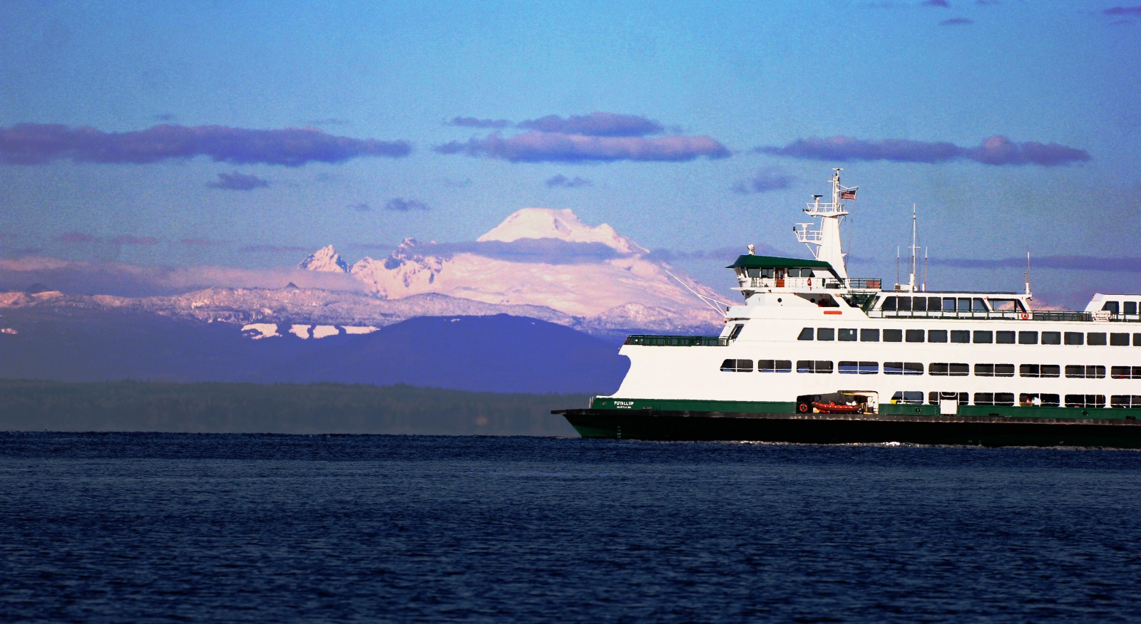 Mt. Baker & the ferry