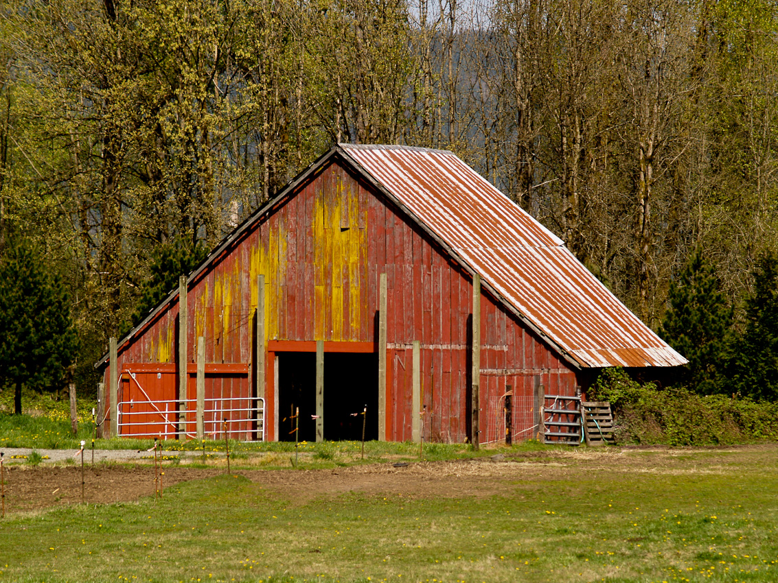 Oakville_Red_Barn