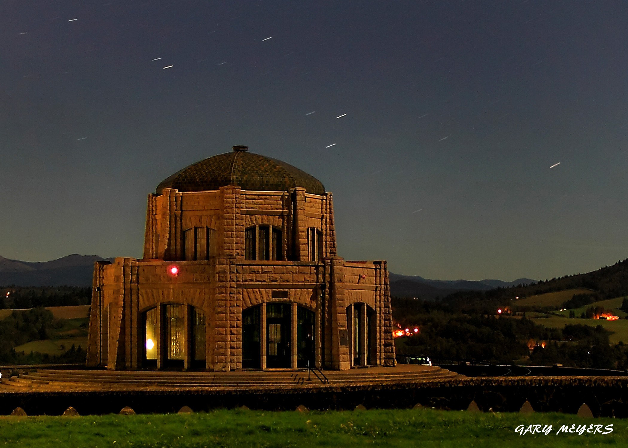 Star trails over the  Vista house