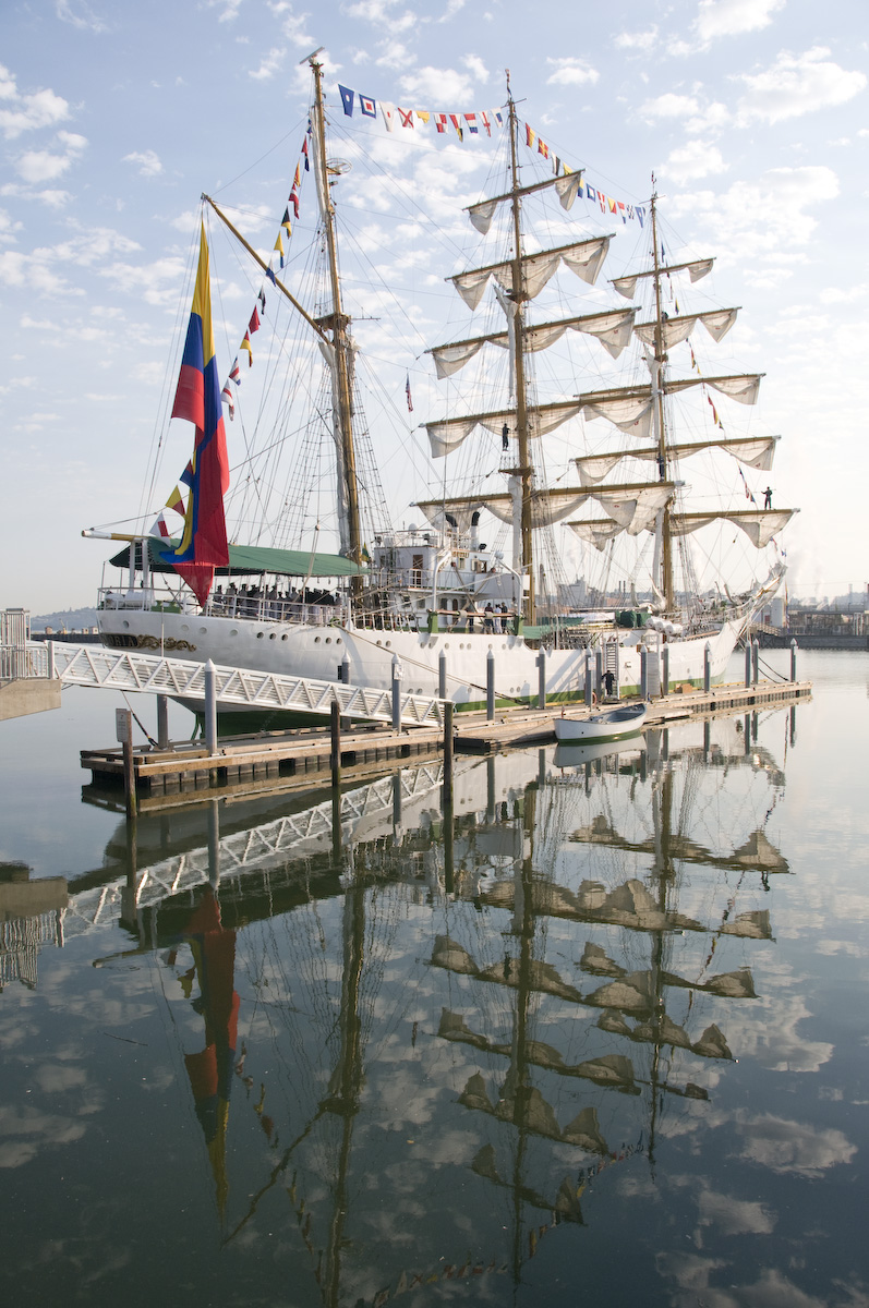 Tall Ship Gloria visits Tacoma