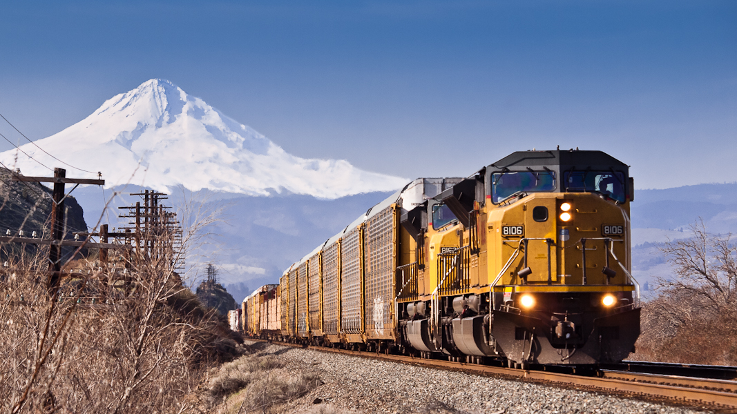 UP 8106 East