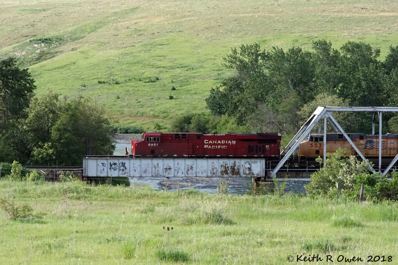 Westbound UP/CP Grain Train